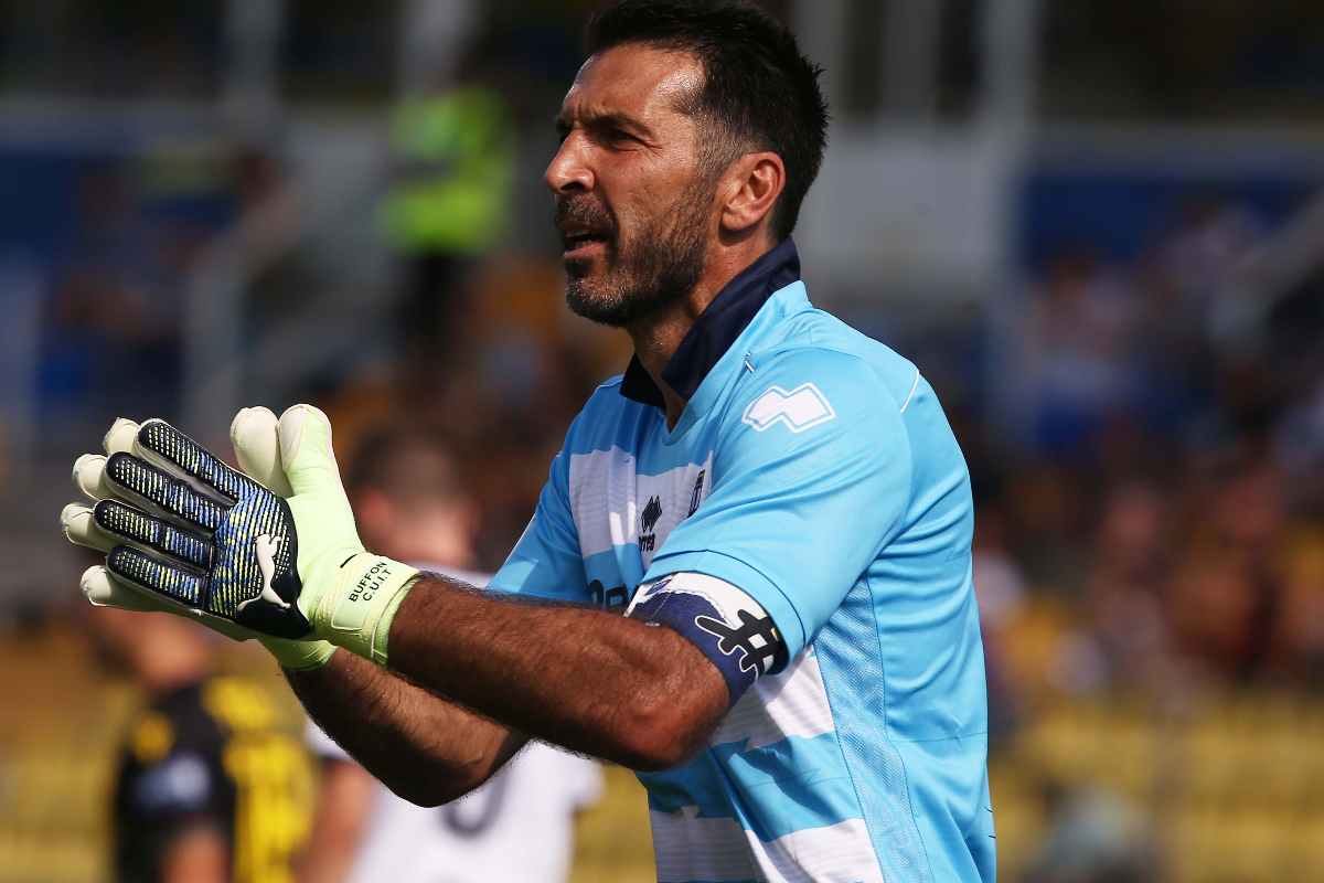 Buffon corsa Scudetto