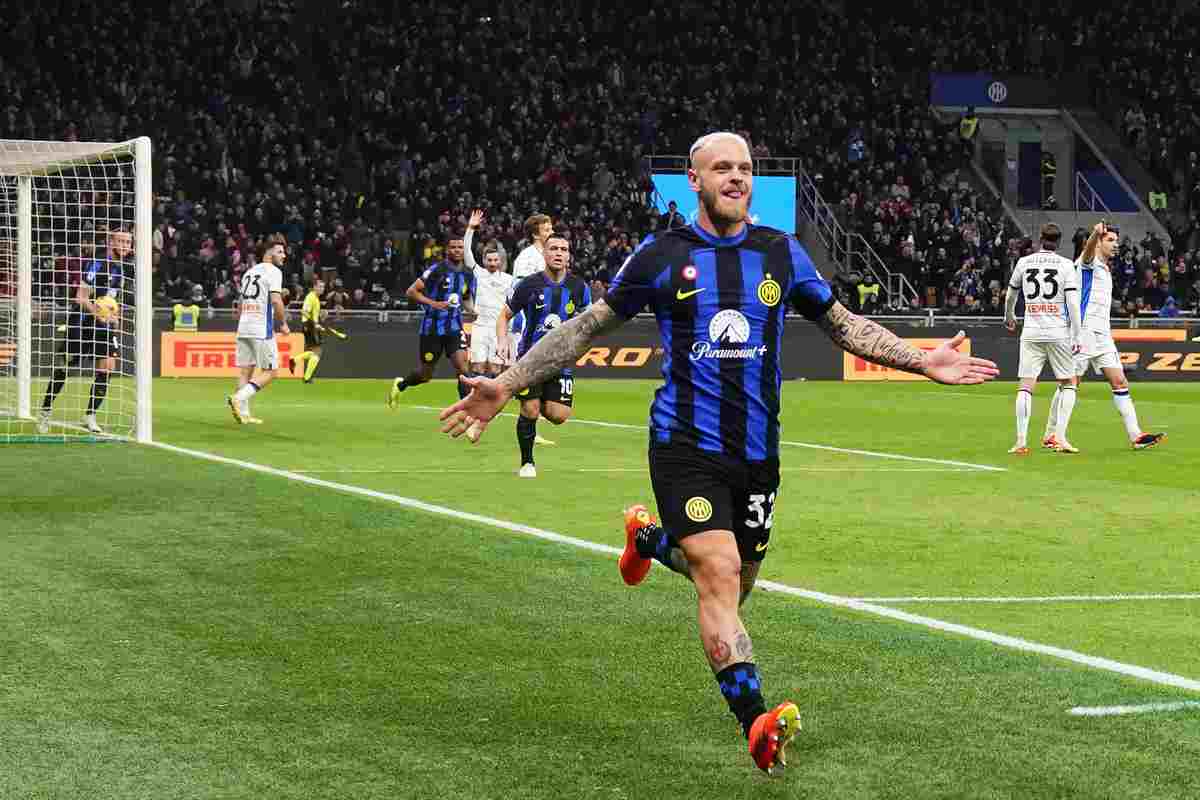 Inter: Dimarco esulta al gol