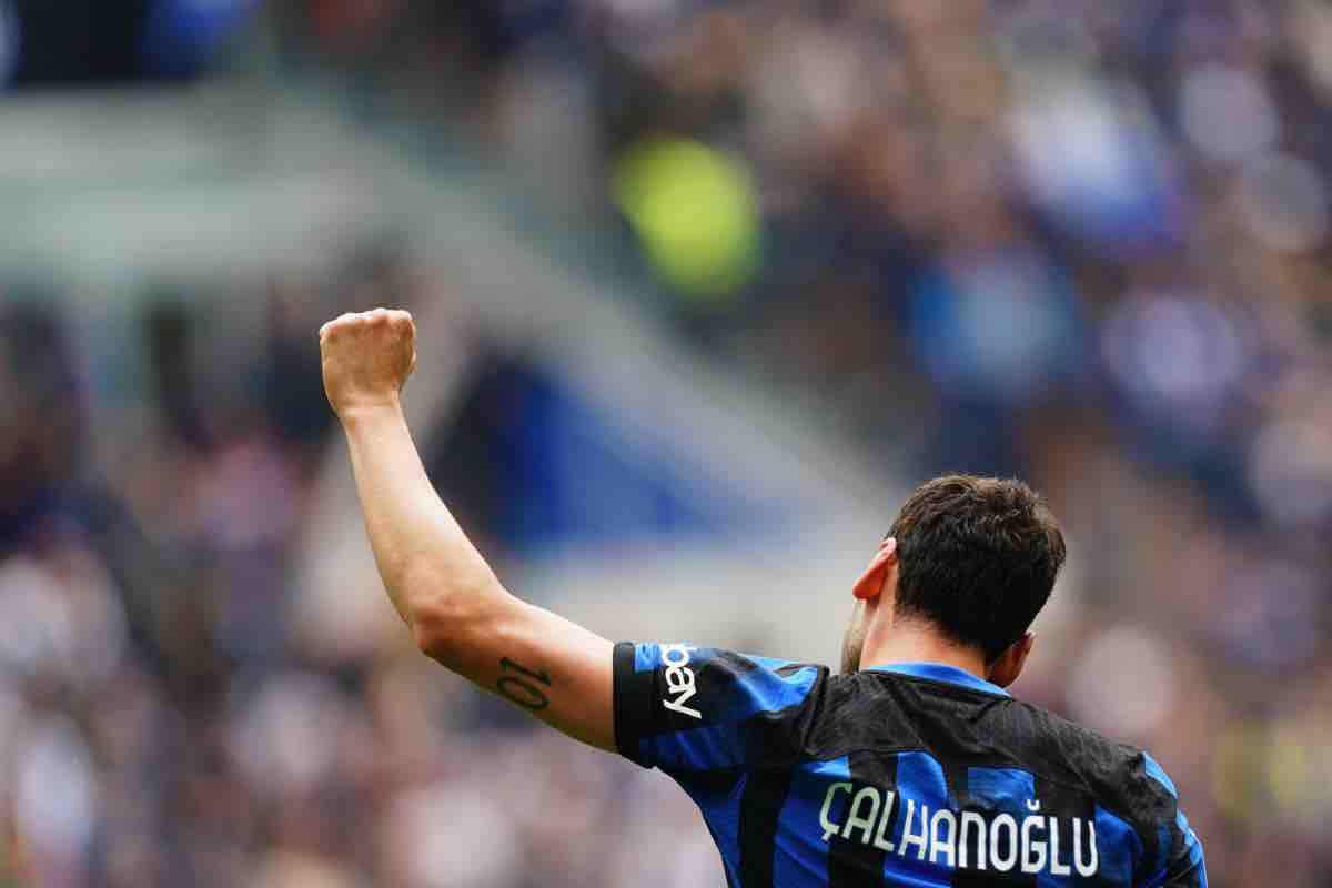 Calhanoglu rifiuta la maxi offerta