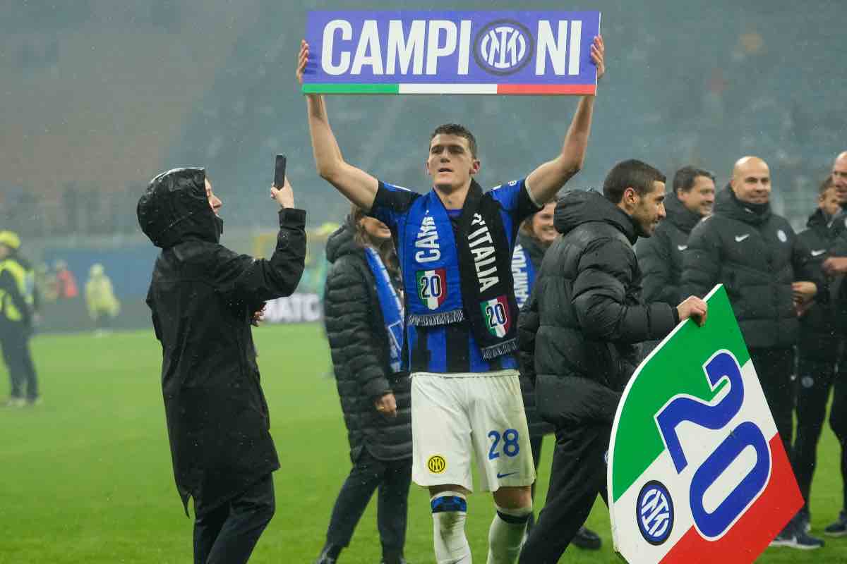 Pavard valuta l'addio alla Nazionale 