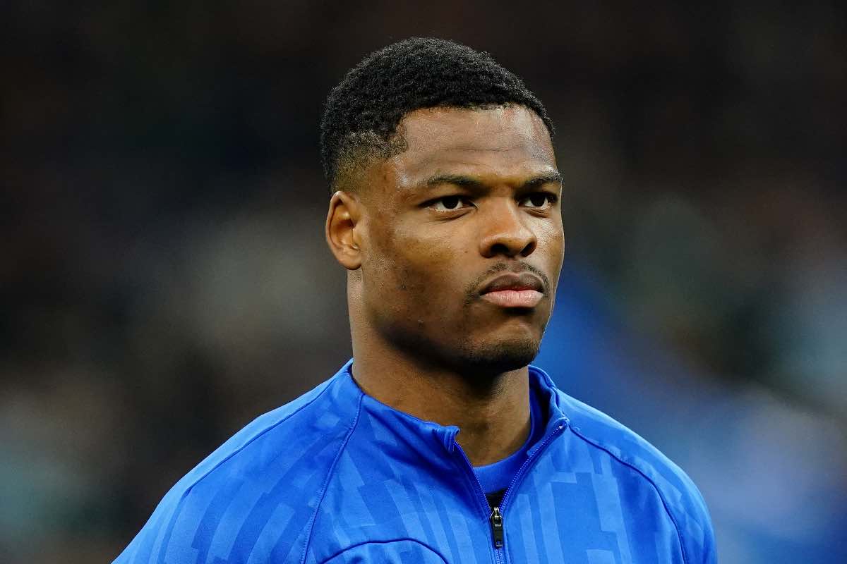 Scopri tutto su Denzel Dumfries: carriera, caratteristiche tecniche e curiosità dell'esterno destro dell'Inter e della nazionale olandese.