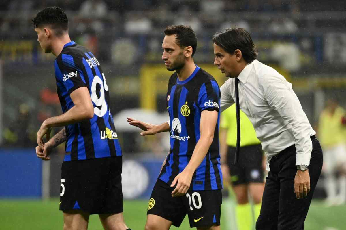 Inter, non solo Chalha: un altro titolare rischia la panchina