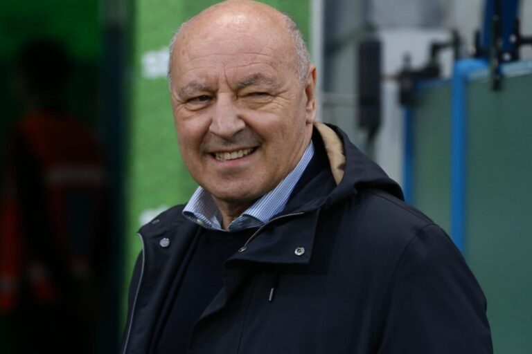 Marotta sorride