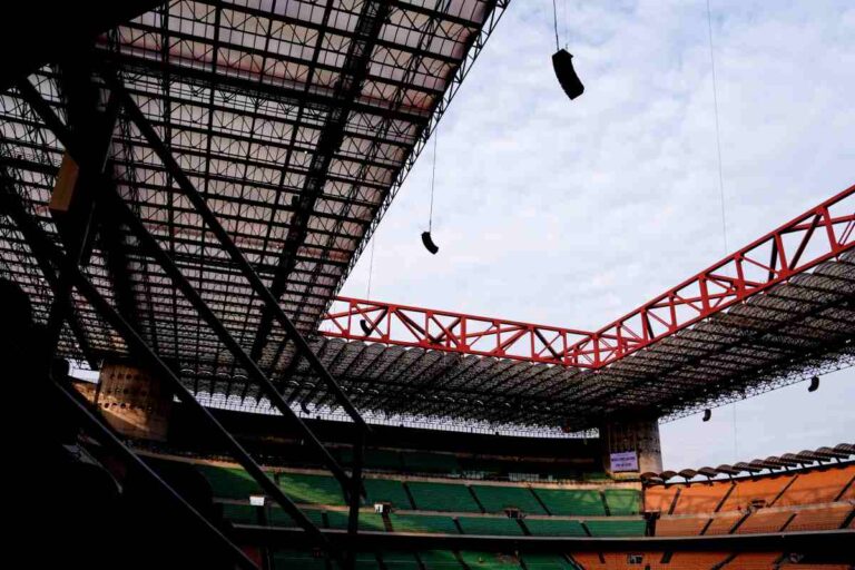 Stadio meazza dall'interno