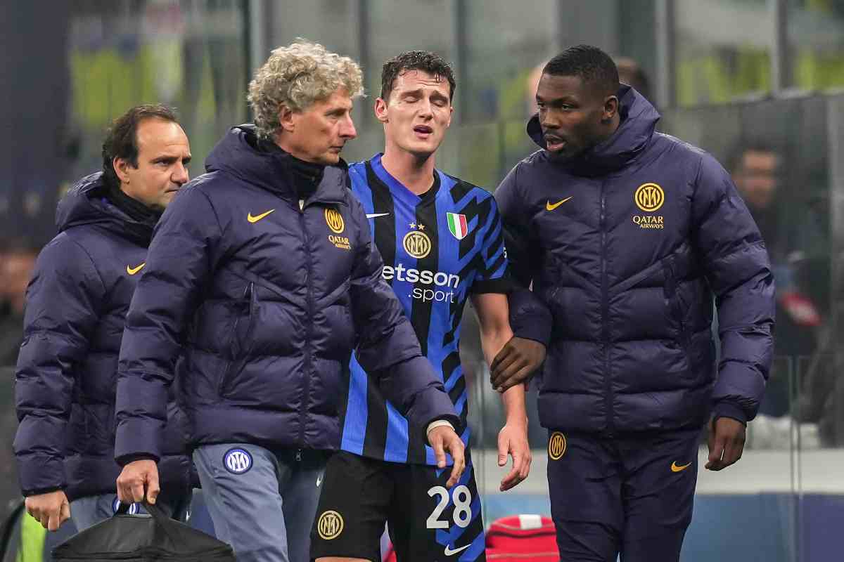 Pavard esce per infortunio contro il Lipsia