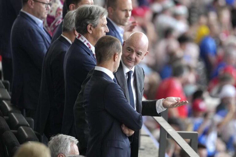 Infantino in tribuna