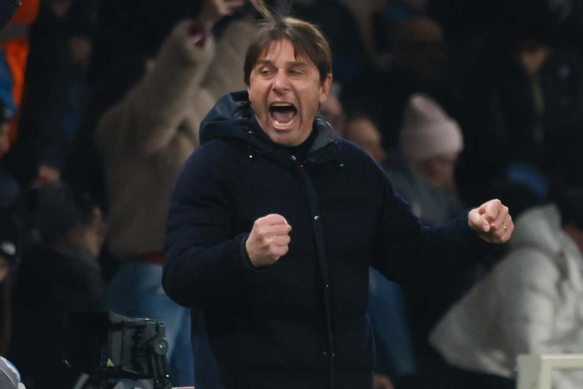 Antonio Conte esulta