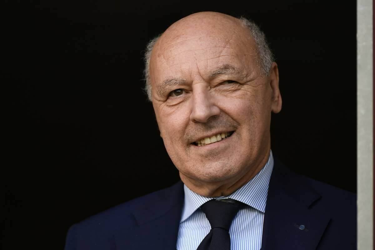 Beppe Marotta sorride