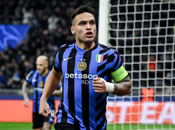 Lautaro con la maglia dell'Inter