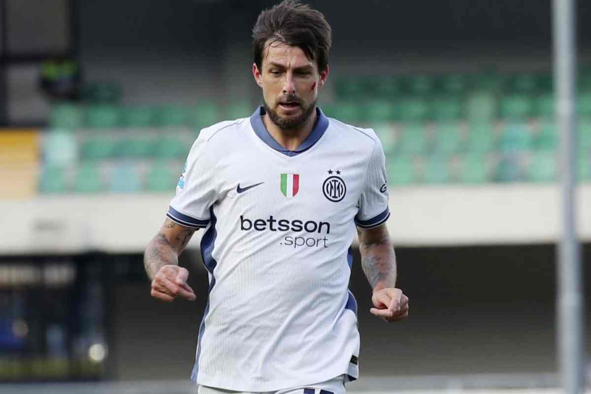 Acerbi corre in campo