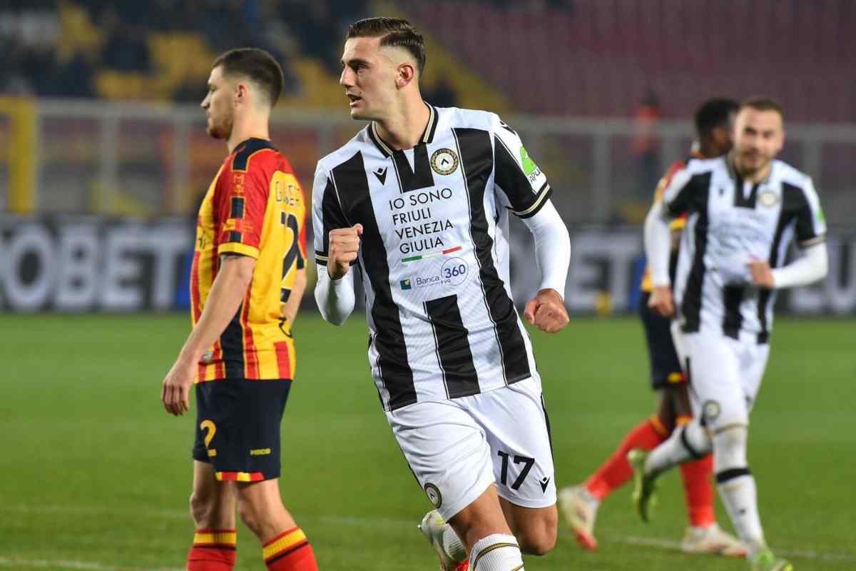 Lucca esulta dopo il gol al Lecce