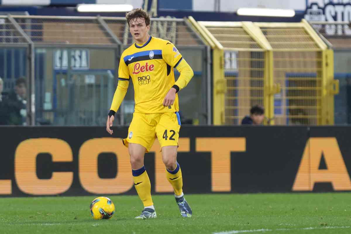 Scalvini in campo con l'Atalanta