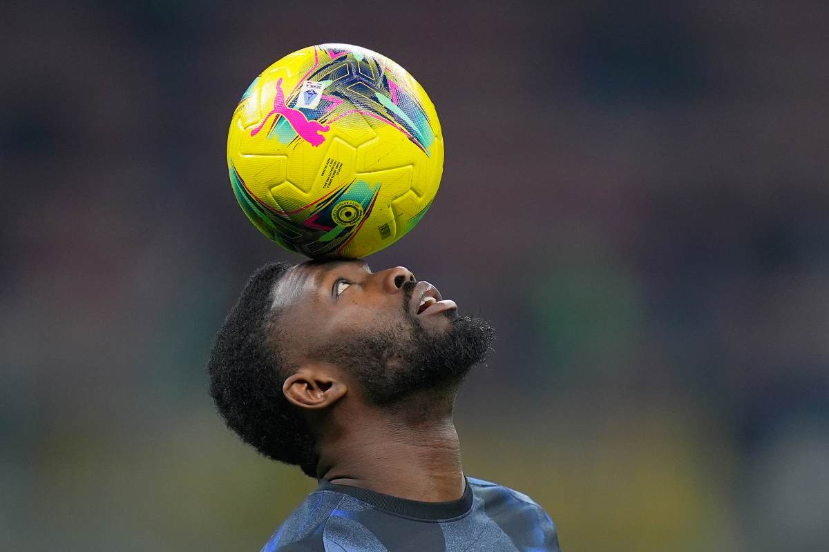 Marcus Thuram con il pallone in testa